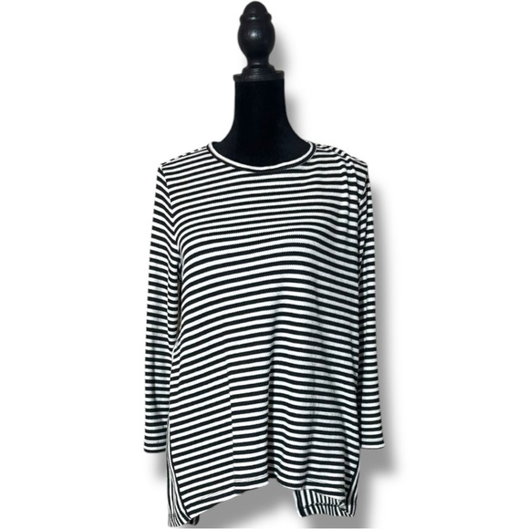 Rescent Rive Striped Knit Top - Picture 2 of 16